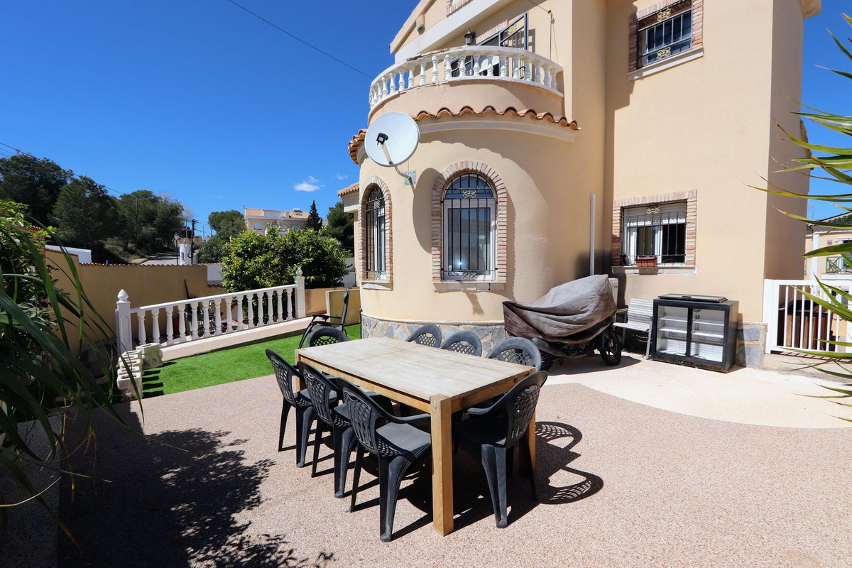 3 Bed Townhouse for sale in Villamartin Costa Blanca, Alicante, Spain