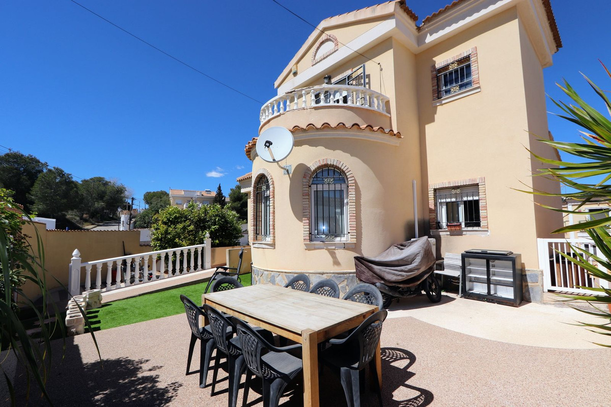 3 Bed Townhouse for sale in Villamartin Costa Blanca, Alicante, Spain
