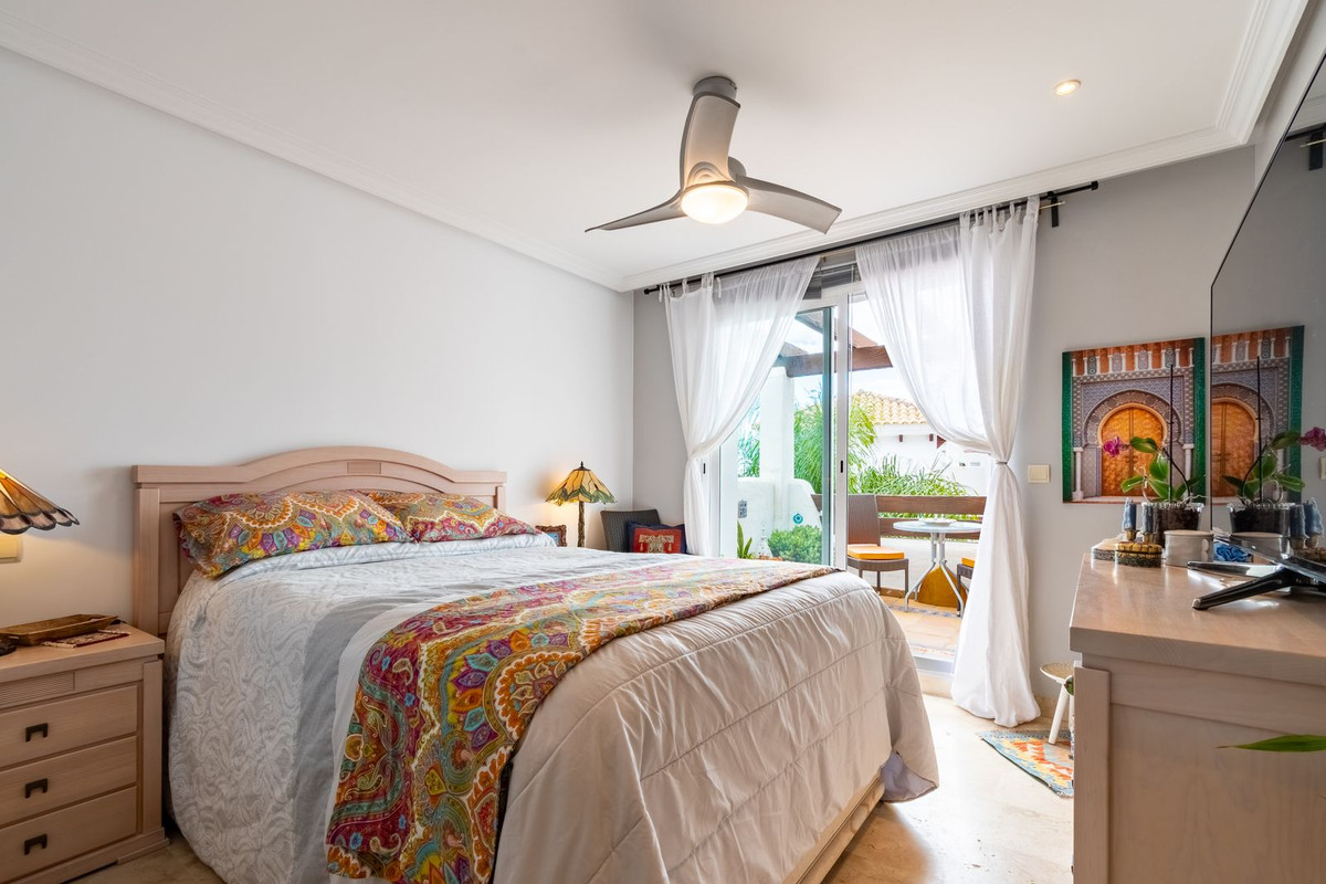 Se vende Apartamento Planta Media de 3 dormitorios en Costa Del Sol, Málaga, España