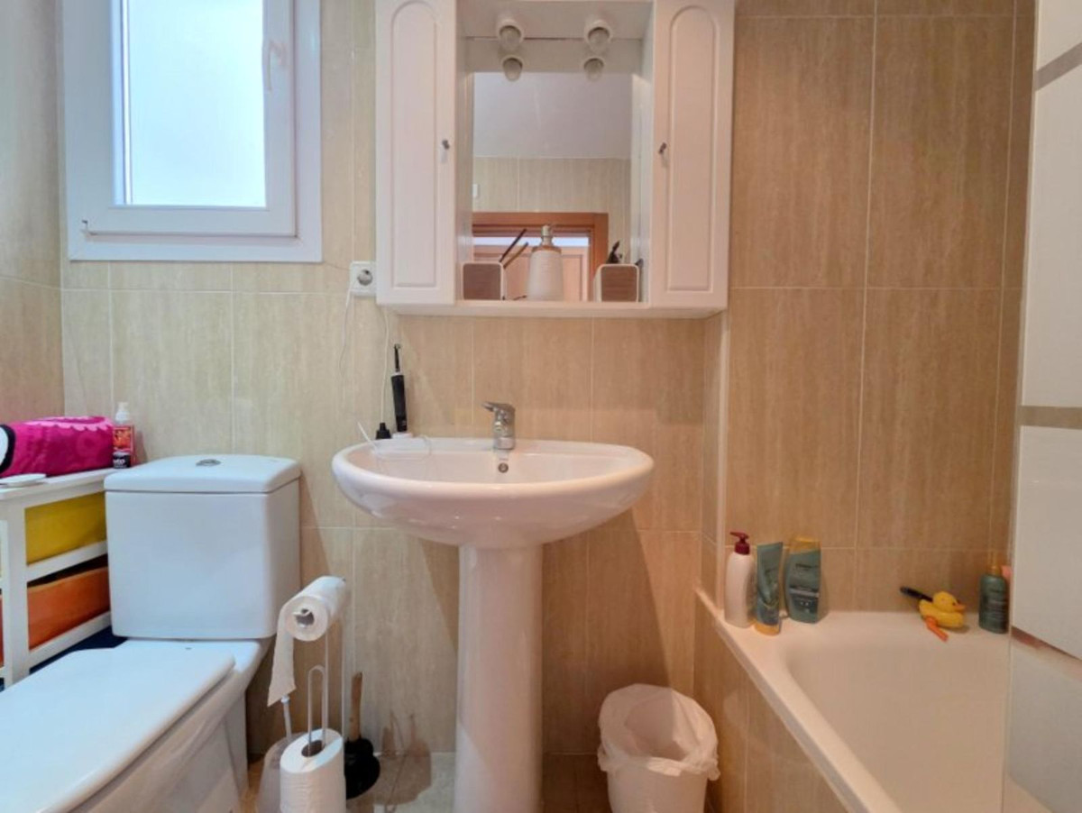 Se vende Apartamento Planta Baja de 2 dormitorios en Costa Del Sol, Málaga, España