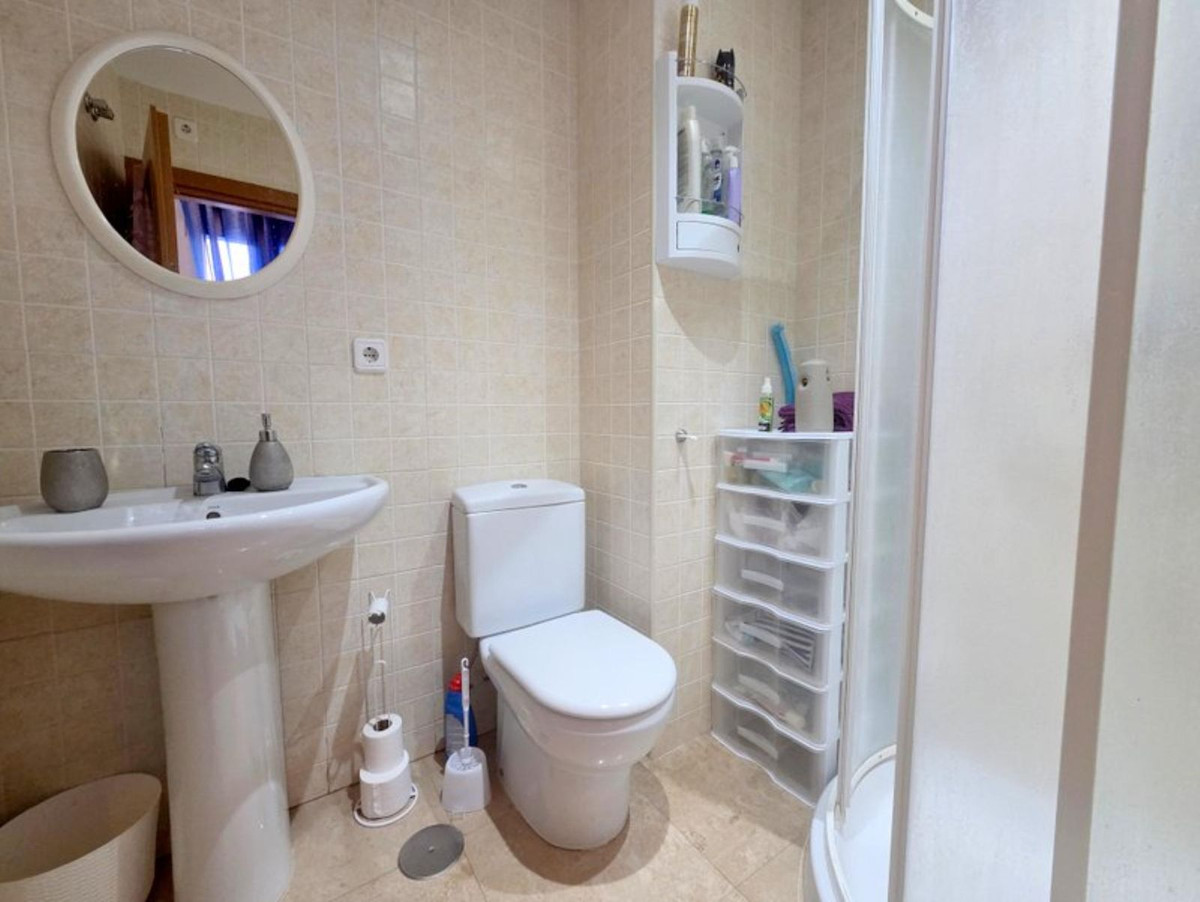 Se vende Apartamento Planta Baja de 2 dormitorios en Costa Del Sol, Málaga, España
