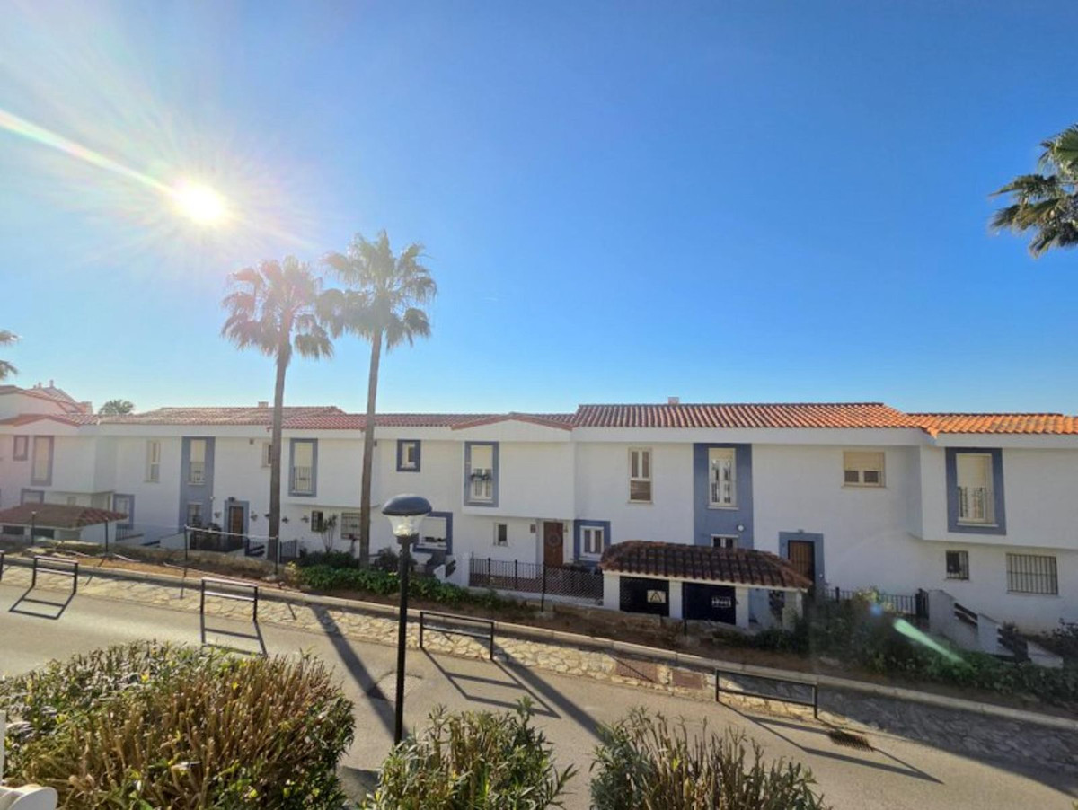 Se vende Apartamento Planta Baja de 2 dormitorios en Costa Del Sol, Málaga, España
