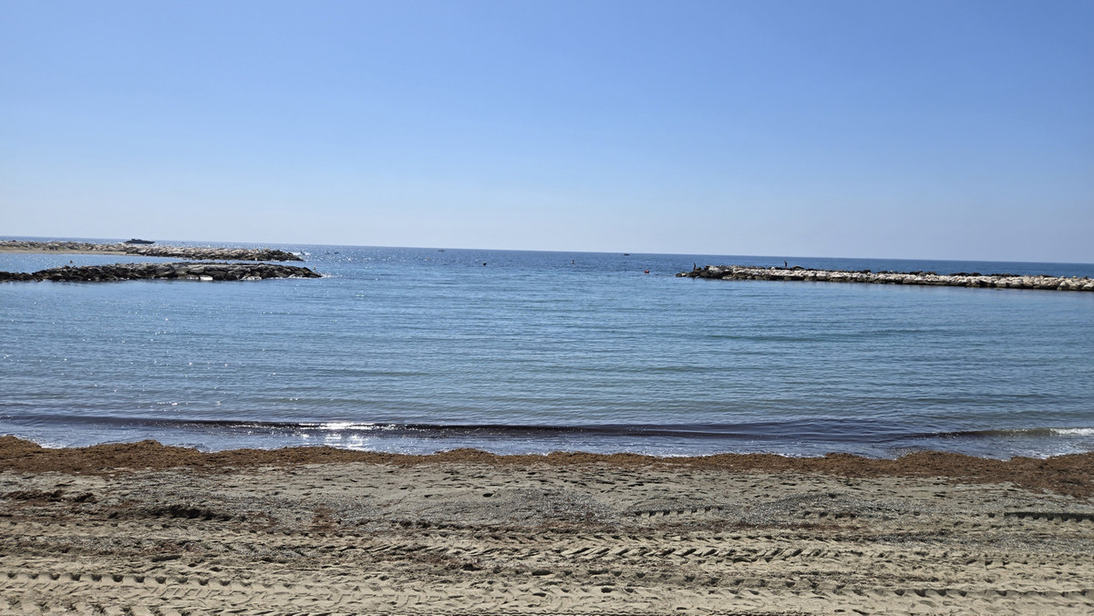 2 Bed Apartment for sale in Puerto Banús Costa Del Sol, Málaga, Spain