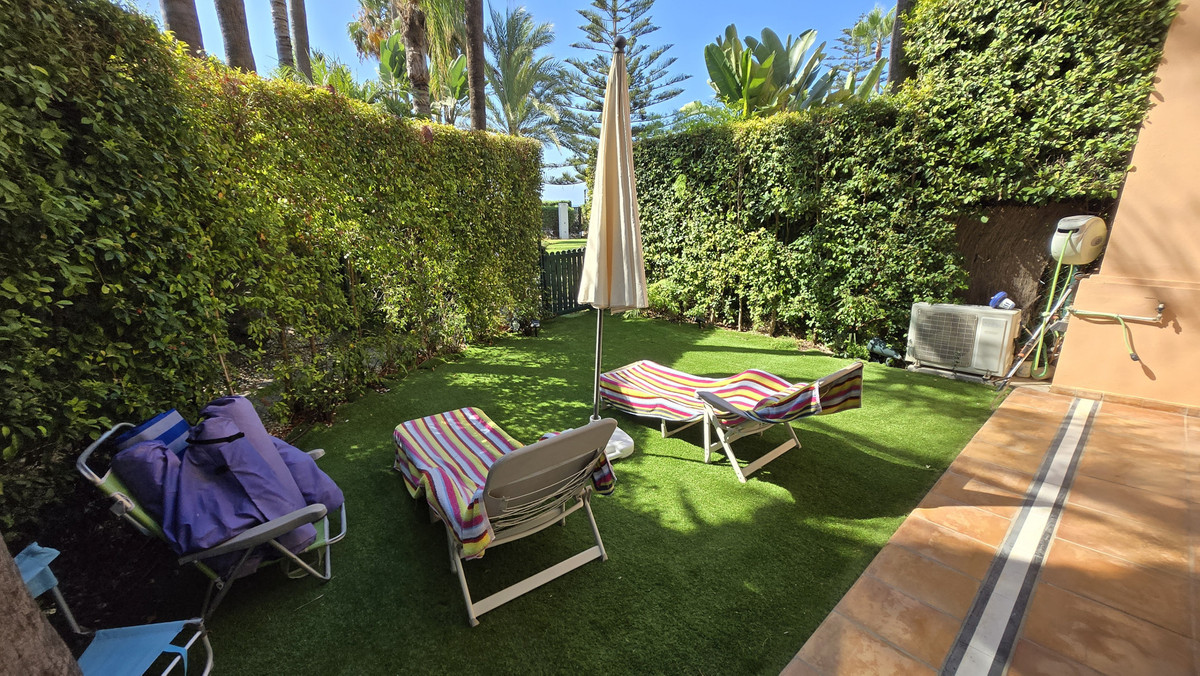 2 Bed Apartment for sale in Puerto Banús Costa Del Sol, Málaga, Spain