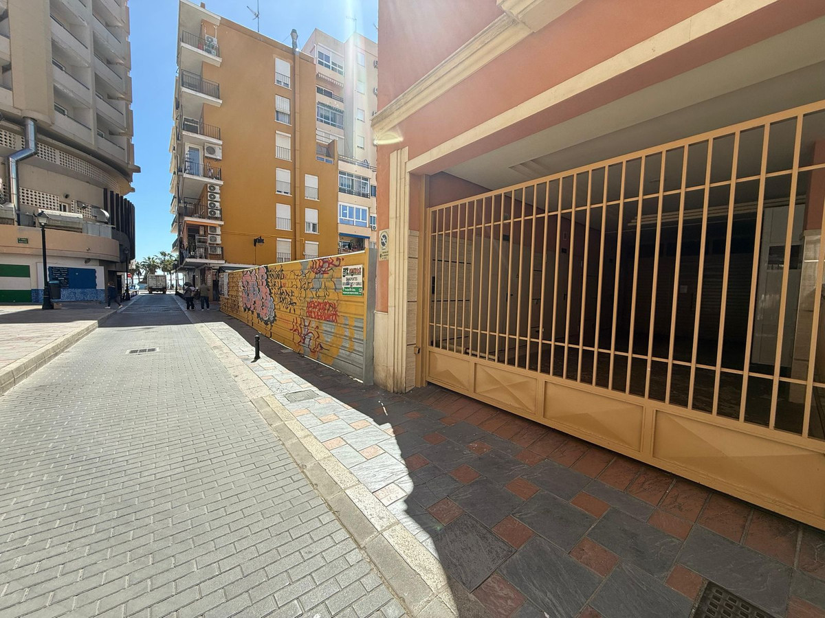 Se vende Aparcamiento  en Costa Del Sol, Málaga, España