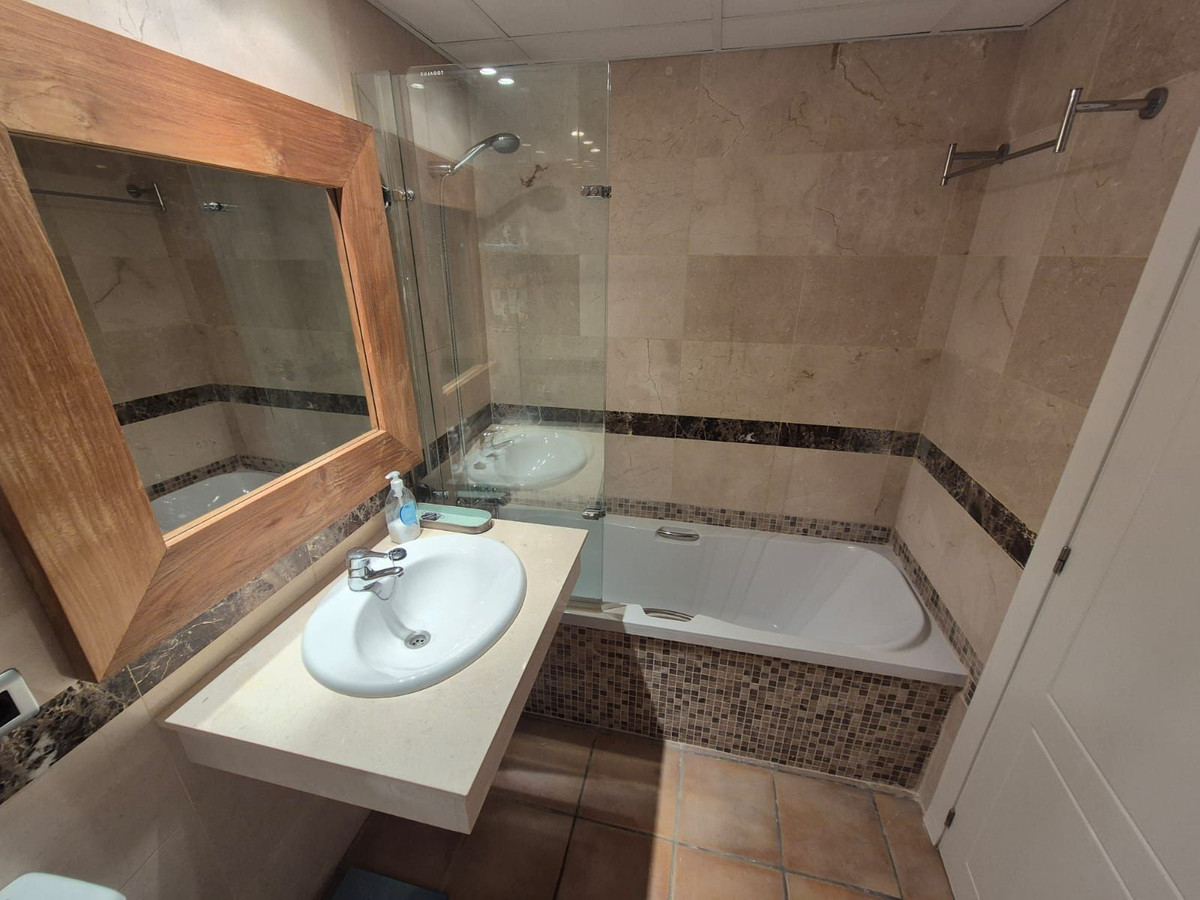 Se vende Apartamento Planta Media de 3 dormitorios en Costa Blanca, Alicante, España