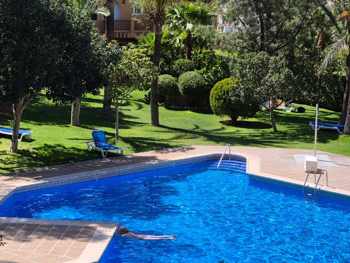 Se vende Apartamento Planta Media de 3 dormitorios en Costa Blanca, Alicante, España