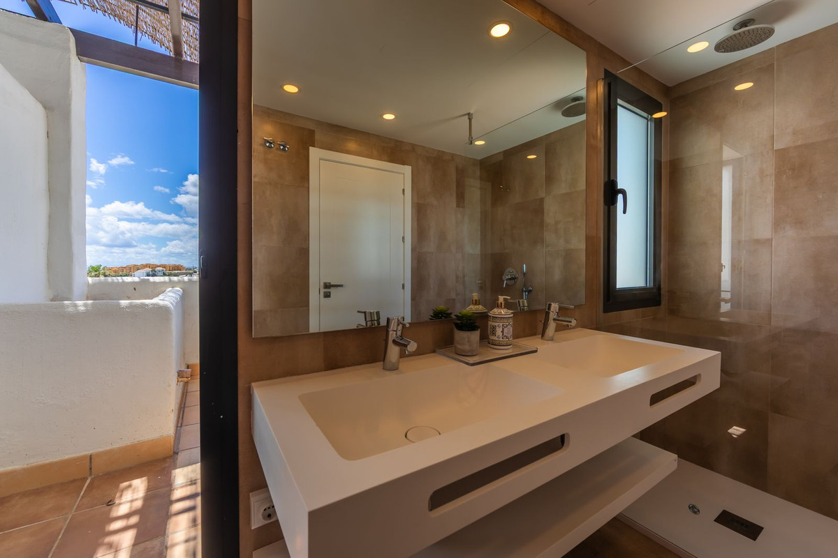 Se vende Ático de 2 dormitorios en Costa Del Sol, Málaga, España