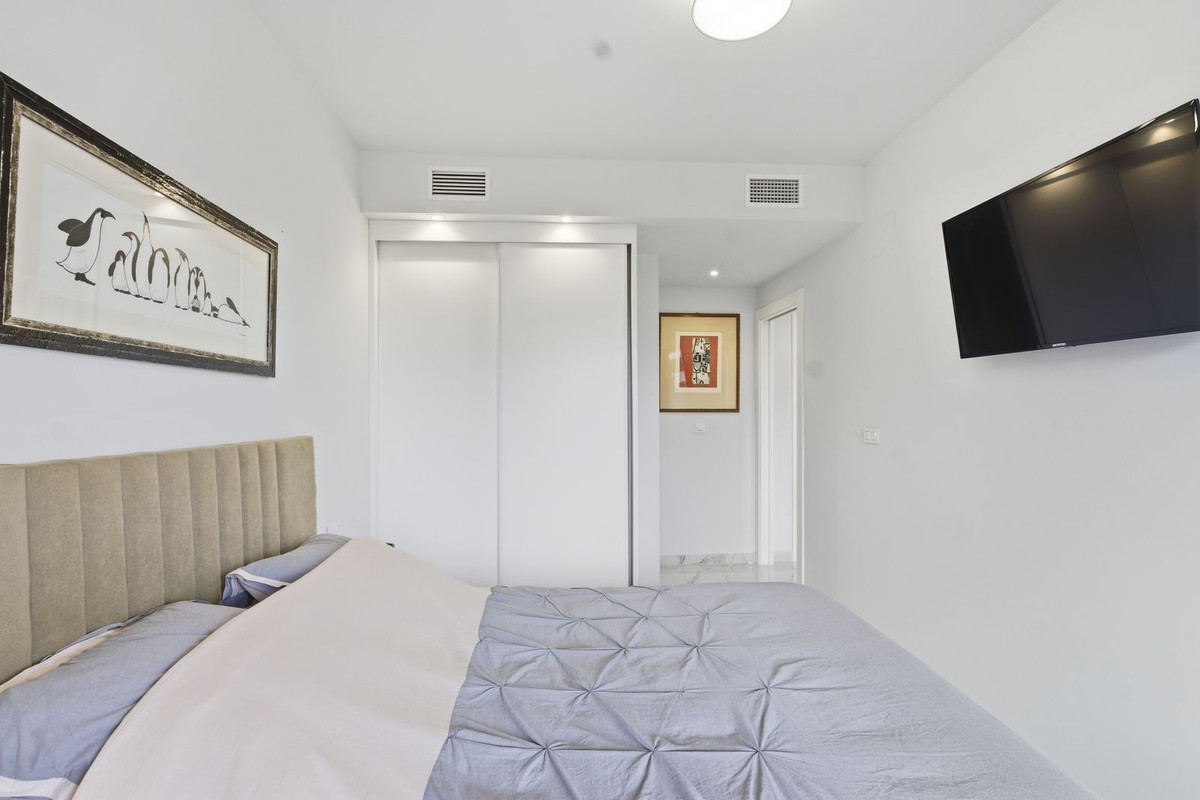 Se vende Apartamento Planta Media de 2 dormitorios en Costa Blanca, Alicante, España