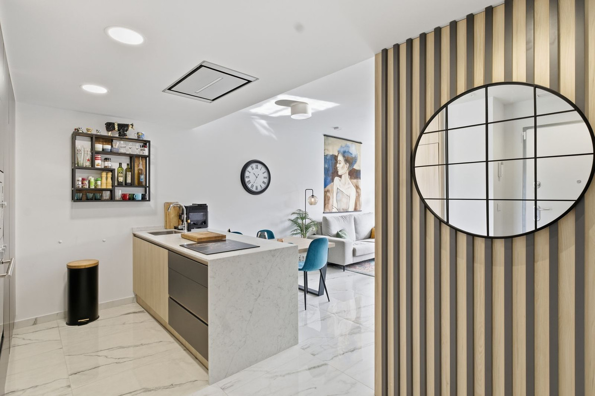Se vende Apartamento Planta Media de 2 dormitorios en Costa Blanca, Alicante, España