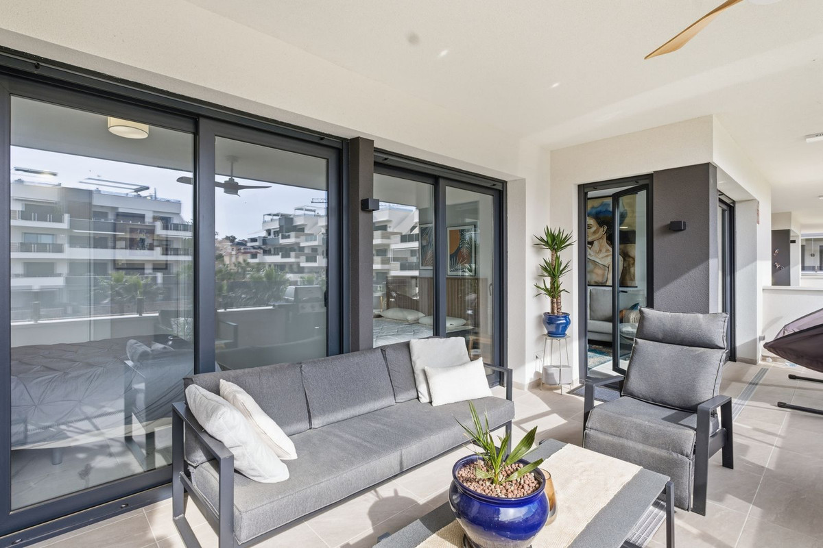 Se vende Apartamento Planta Media de 2 dormitorios en Costa Blanca, Alicante, España