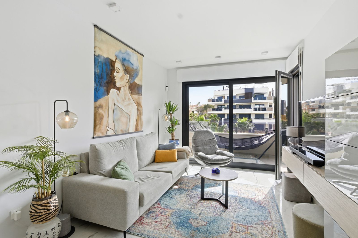 Se vende Apartamento Planta Media de 2 dormitorios en Costa Blanca, Alicante, España