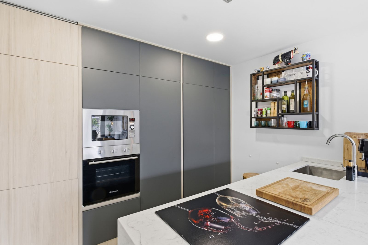 Se vende Apartamento Planta Media de 2 dormitorios en Costa Blanca, Alicante, España