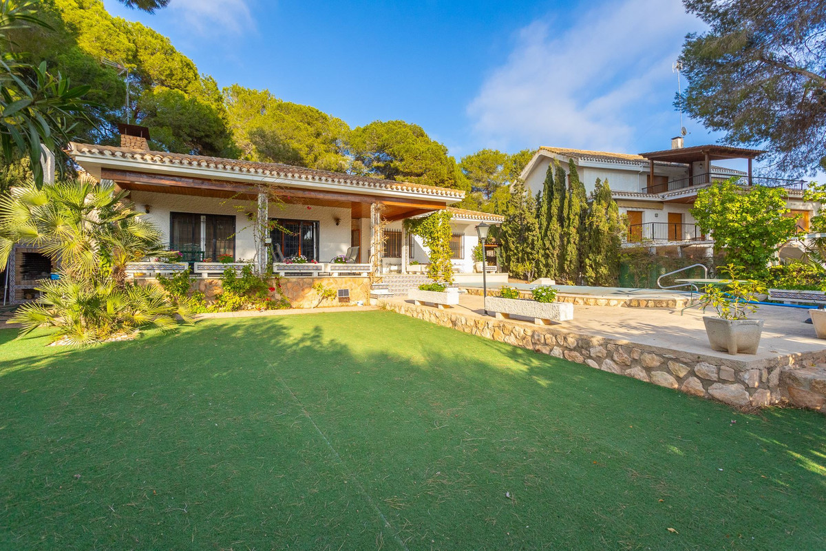 6 Bed Townhouse for sale in Campoamor Costa Blanca, Alicante, Spain