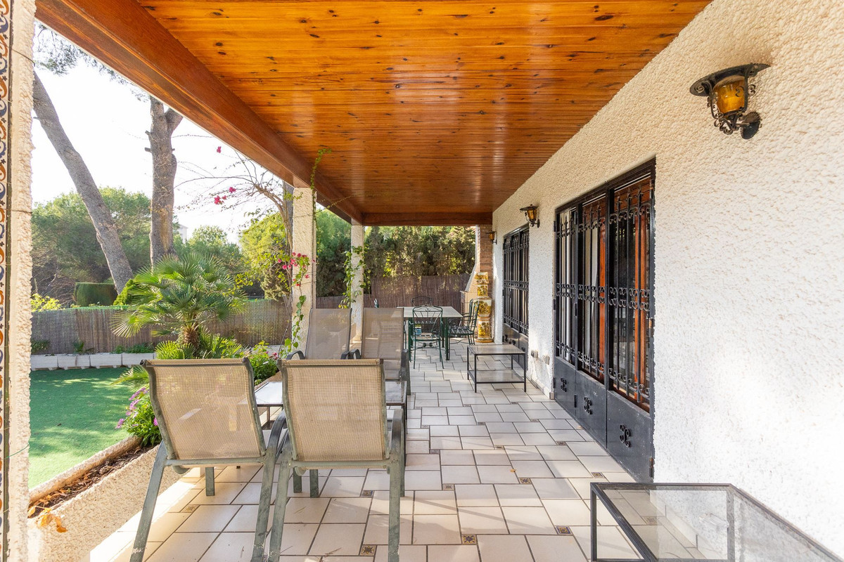 6 Bed Townhouse for sale in Campoamor Costa Blanca, Alicante, Spain