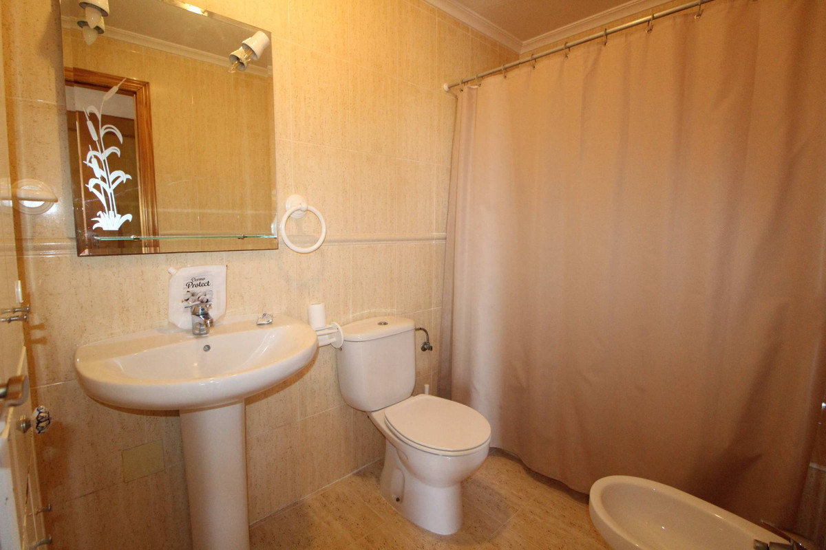 2 Bed Apartment for sale in Gran Alacant Costa Blanca, Alicante, Spain