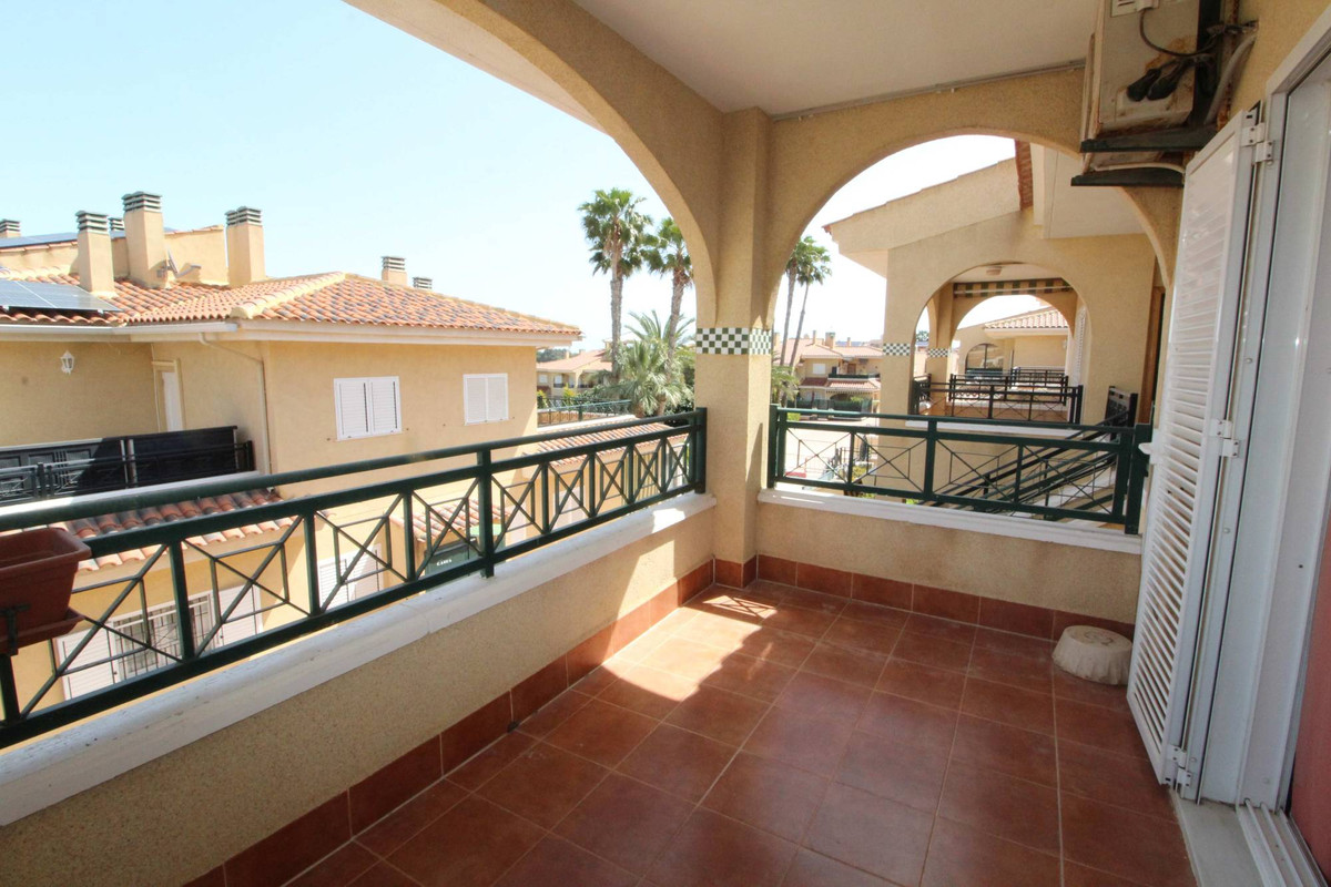 2 Bed Apartment for sale in Gran Alacant Costa Blanca, Alicante, Spain