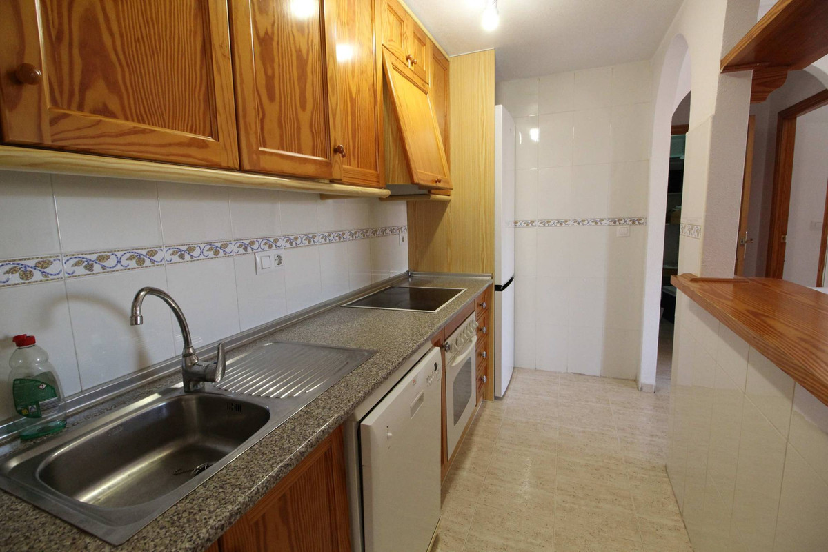 2 Bed Apartment for sale in Gran Alacant Costa Blanca, Alicante, Spain