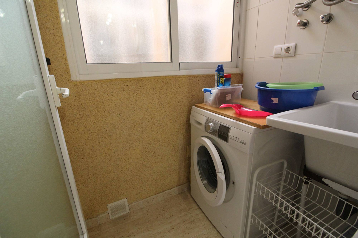 2 Bed Apartment for sale in Gran Alacant Costa Blanca, Alicante, Spain