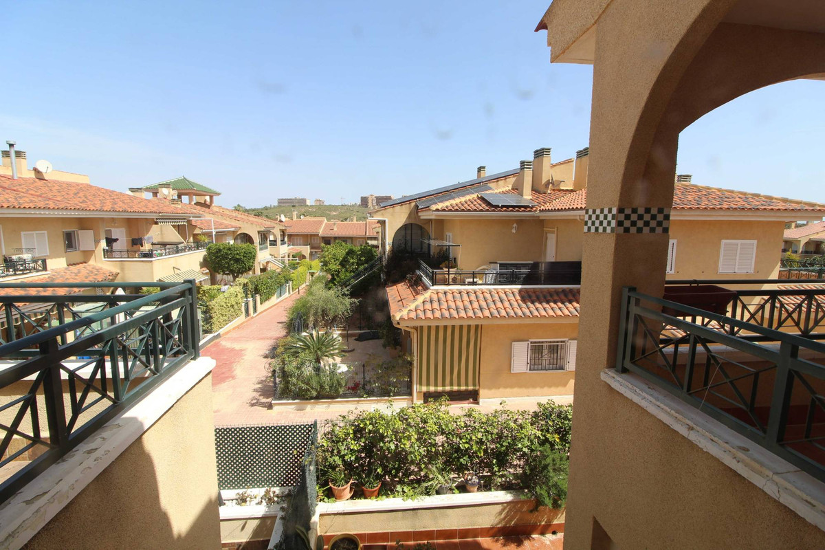 2 Bed Apartment for sale in Gran Alacant Costa Blanca, Alicante, Spain