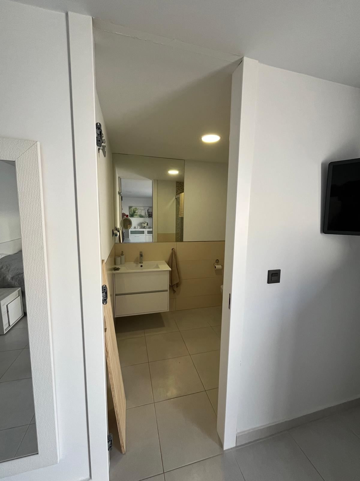 Se vende Villa - Chalet de 3 dormitorios en Costa Blanca, Alicante, España