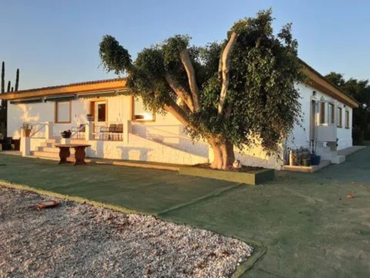 6 Bed Townhouse for sale in San Miguel De Salinas Costa Blanca, Alicante, Spain