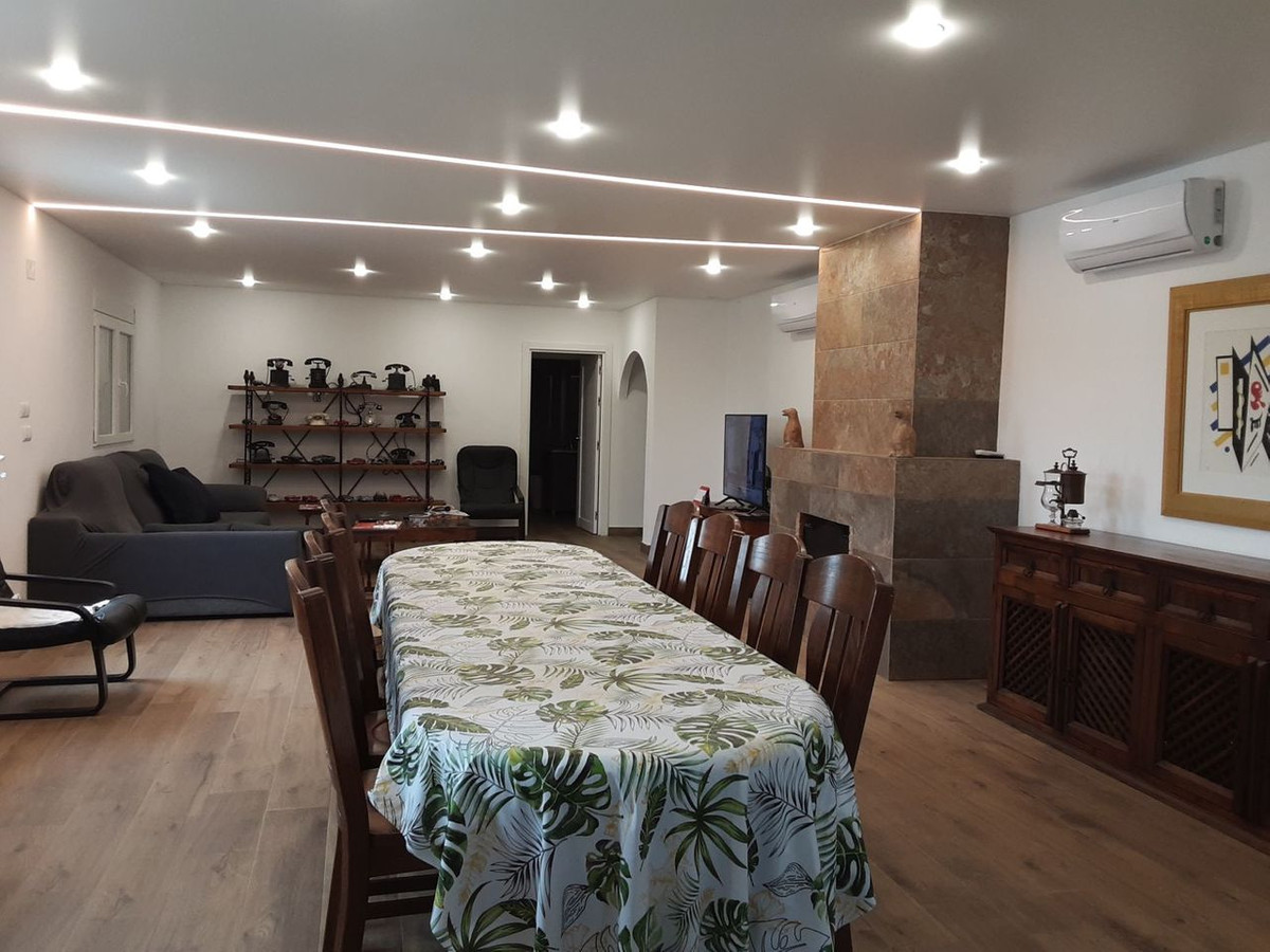 6 Bed Townhouse for sale in San Miguel De Salinas Costa Blanca, Alicante, Spain