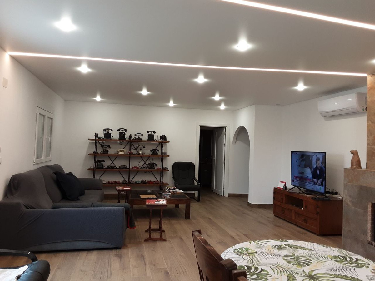 6 Bed Townhouse for sale in San Miguel De Salinas Costa Blanca, Alicante, Spain