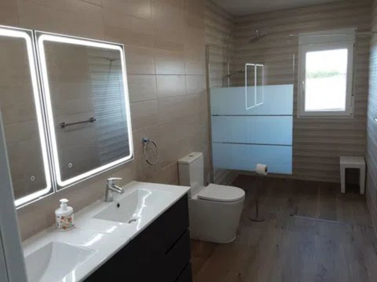 6 Bed Townhouse for sale in San Miguel De Salinas Costa Blanca, Alicante, Spain