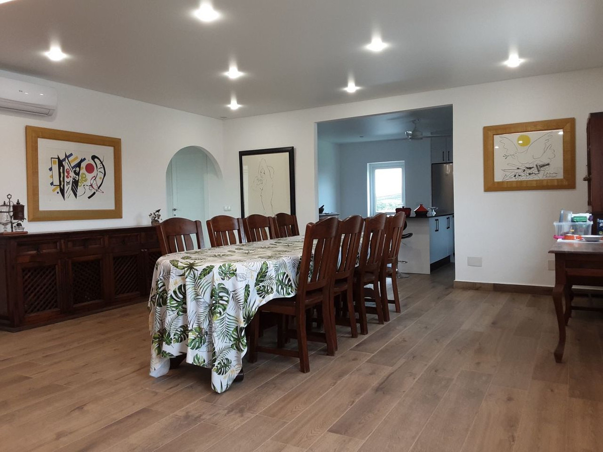 6 Bed Townhouse for sale in San Miguel De Salinas Costa Blanca, Alicante, Spain