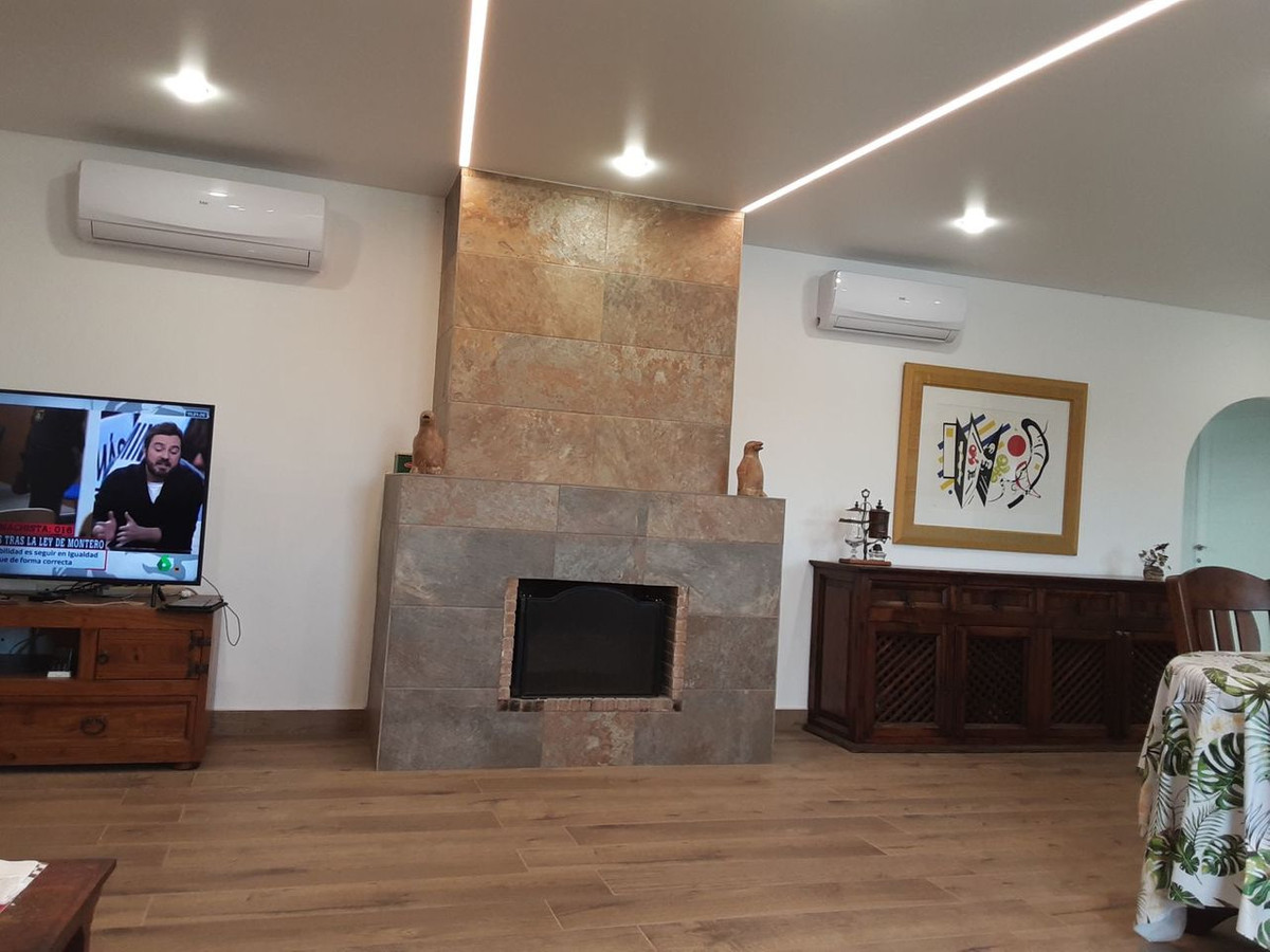 6 Bed Townhouse for sale in San Miguel De Salinas Costa Blanca, Alicante, Spain