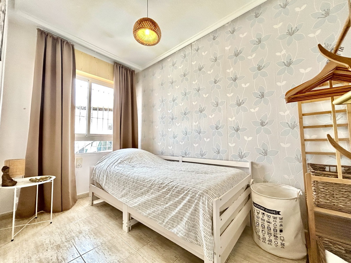 Se vende Apartamento Planta Baja de 2 dormitorios en Costa Blanca, Alicante, España