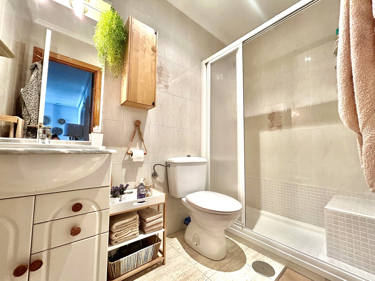 Se vende Apartamento Planta Baja de 2 dormitorios en Costa Blanca, Alicante, España