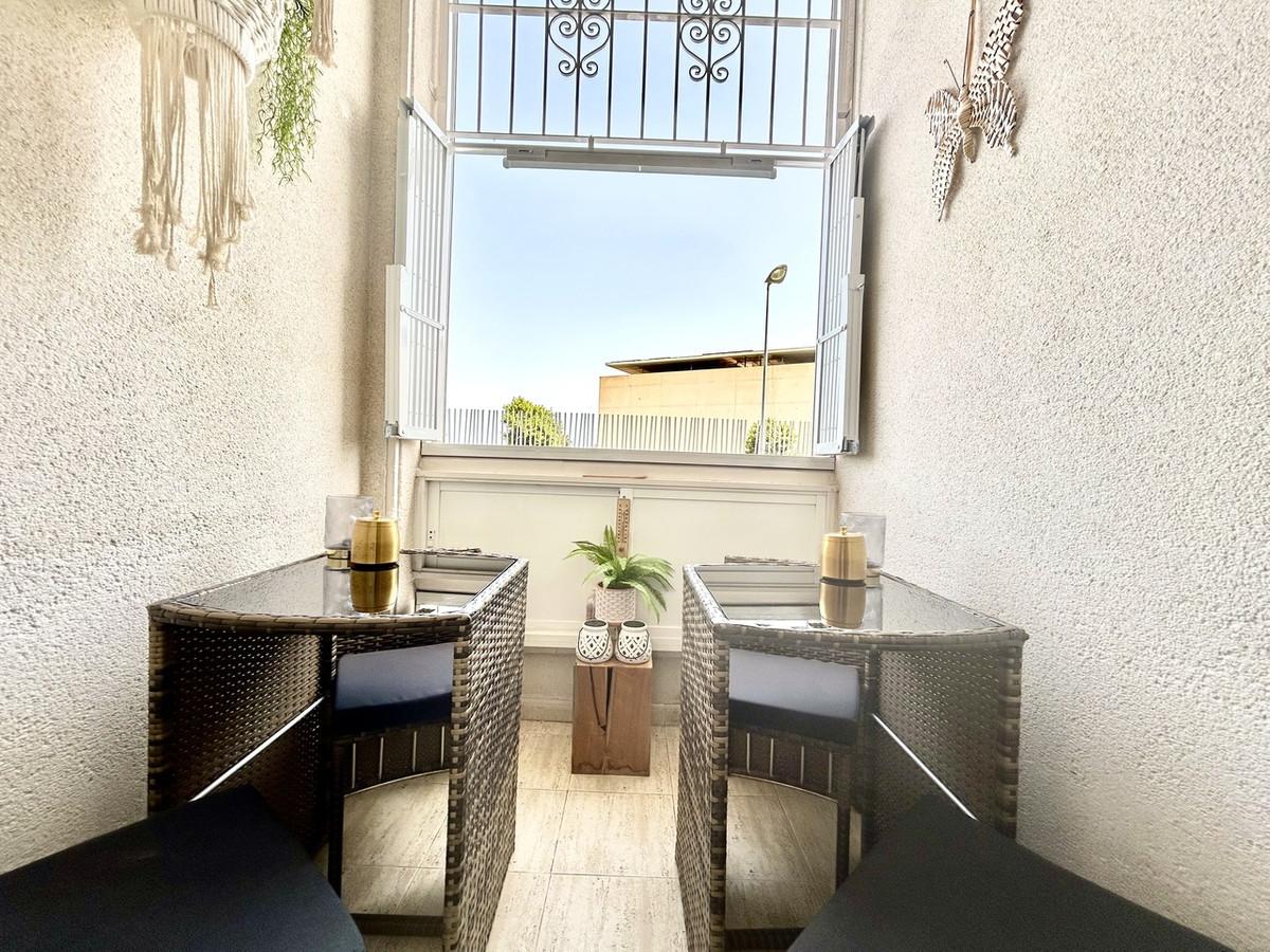 Se vende Apartamento Planta Baja de 2 dormitorios en Costa Blanca, Alicante, España