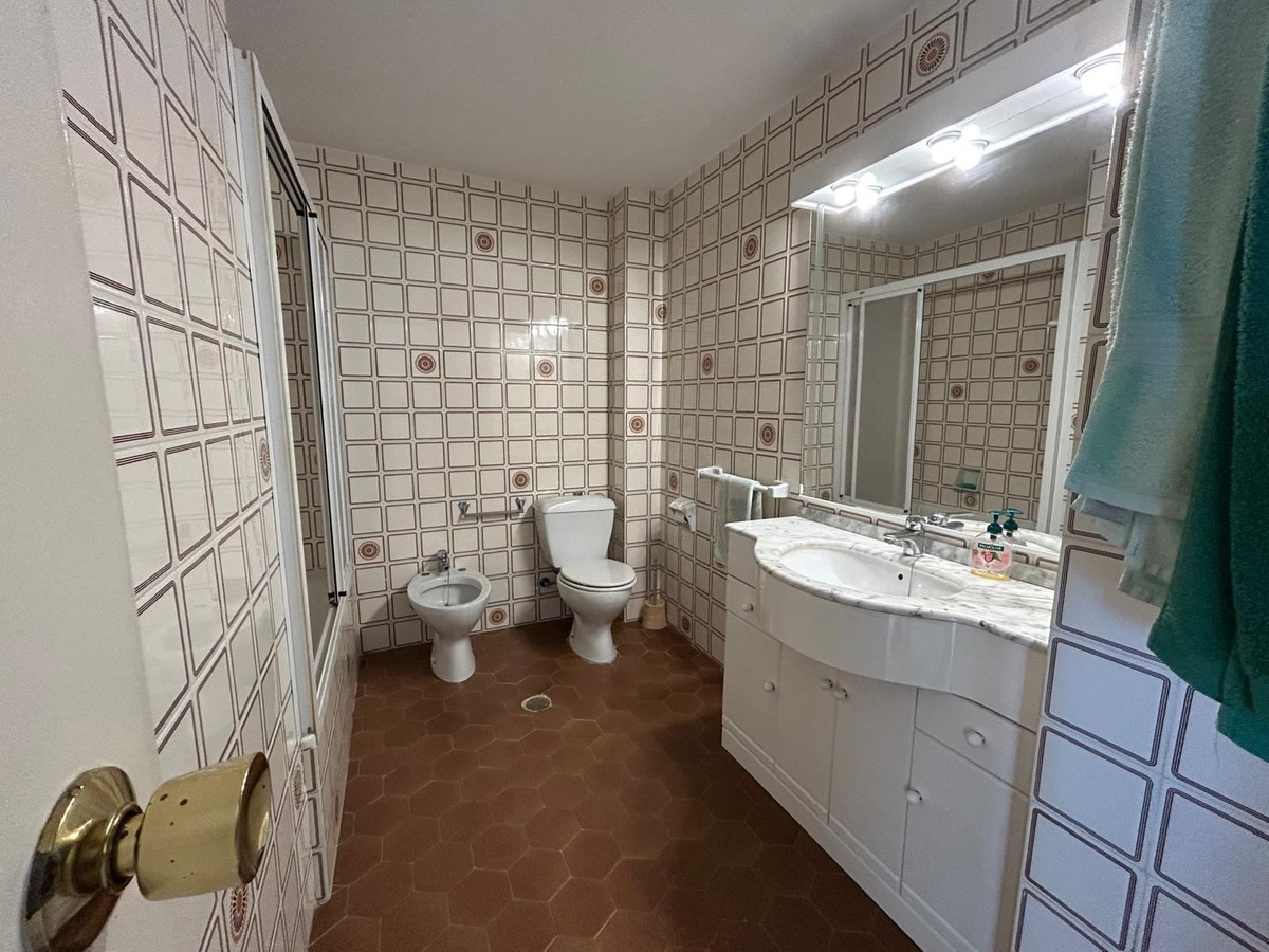 3 Bed Apartment for sale in Torrevieja Costa Blanca, Alicante, Spain