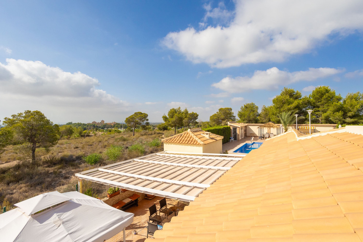 Se vende Villa - Chalet de 4 dormitorios en Costa Blanca, Alicante, España