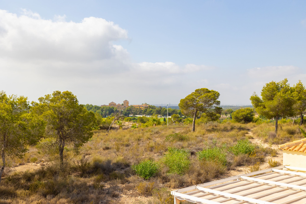 Se vende Villa - Chalet de 4 dormitorios en Costa Blanca, Alicante, España