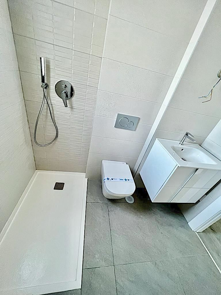 Se vende Apartamento en Planta Última de 3 dormitorios en Costa Blanca, Alicante, España