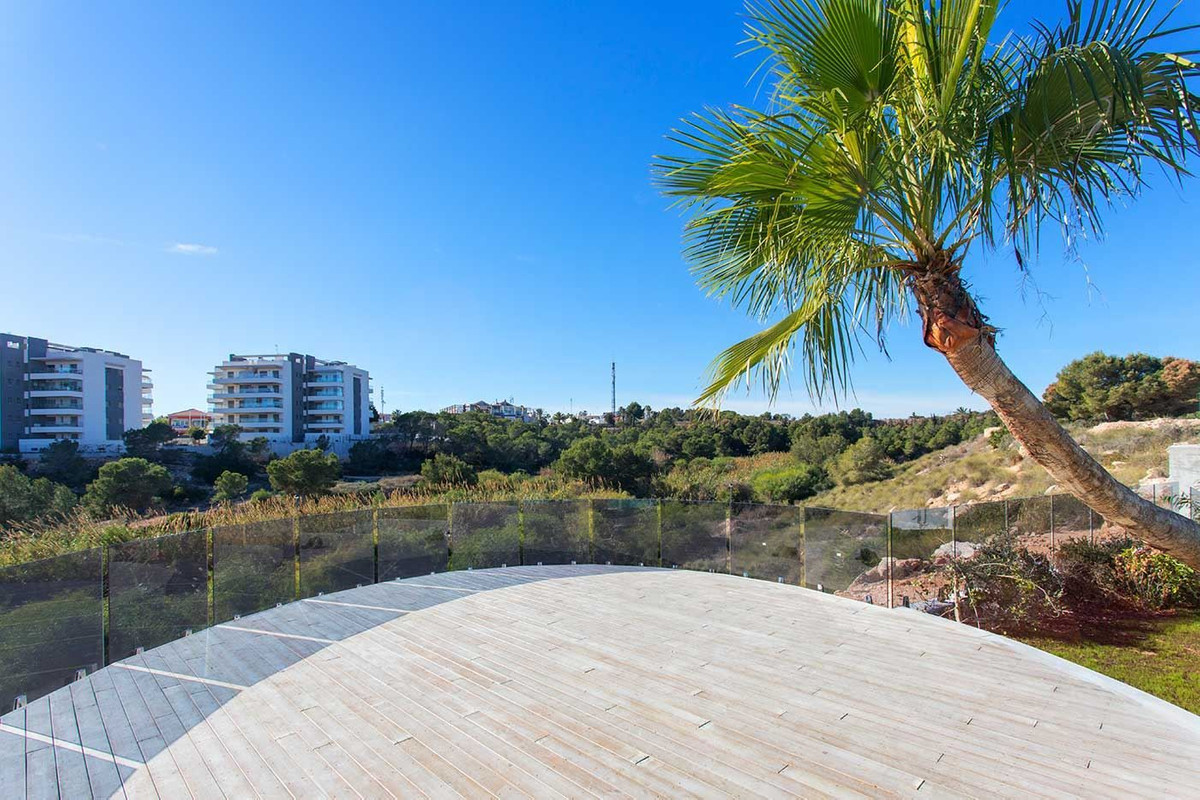 Se vende Apartamento en Planta Última de 3 dormitorios en Costa Blanca, Alicante, España