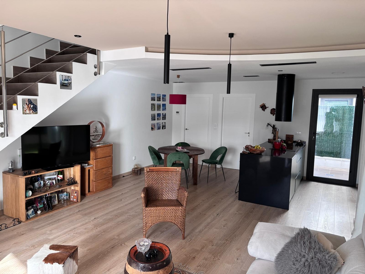 Se vende Pareada de 2 dormitorios en Costa Blanca, Alicante, España