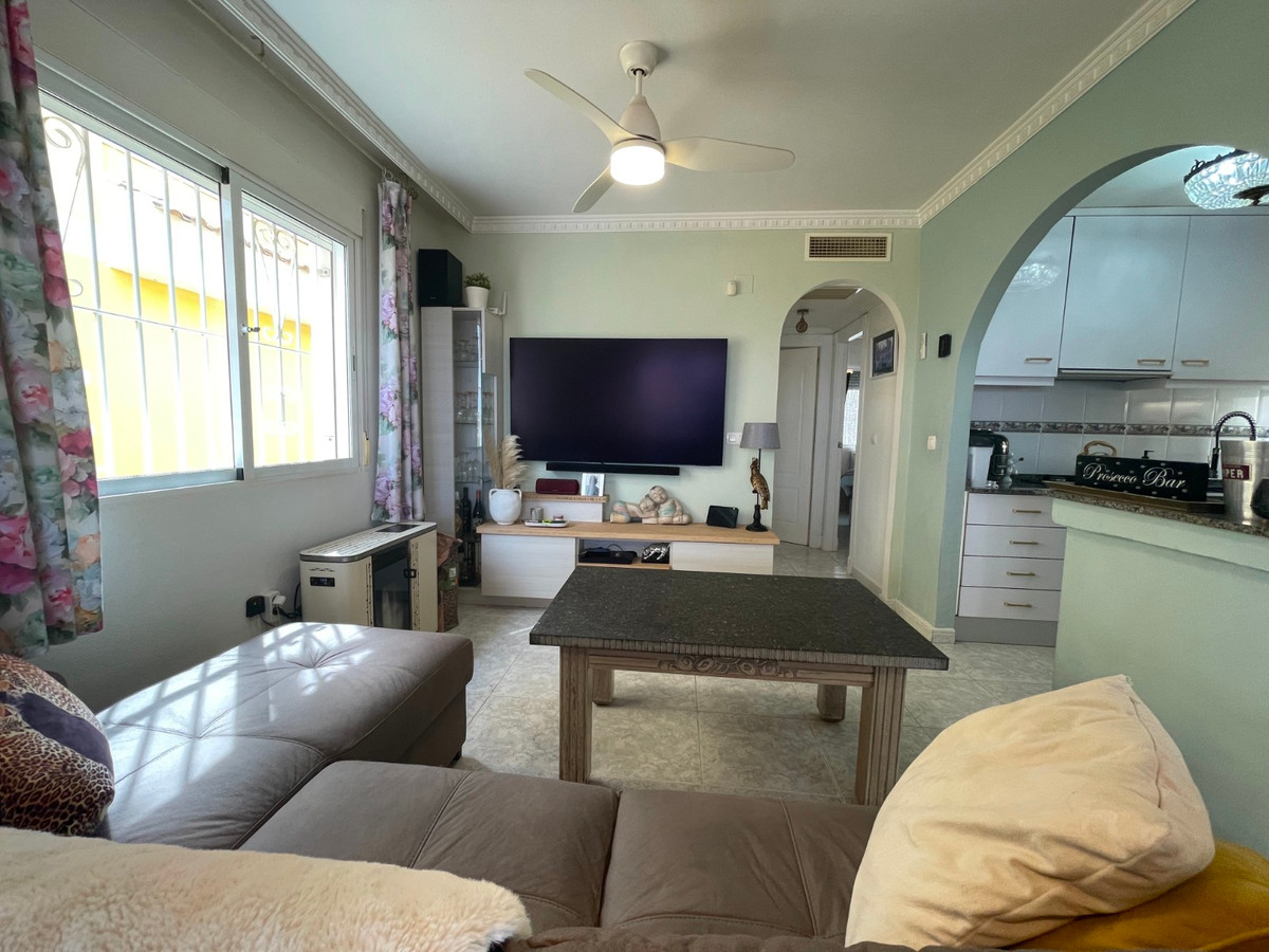 Se vende Villa - Chalet de 3 dormitorios en Costa Blanca, Alicante, España