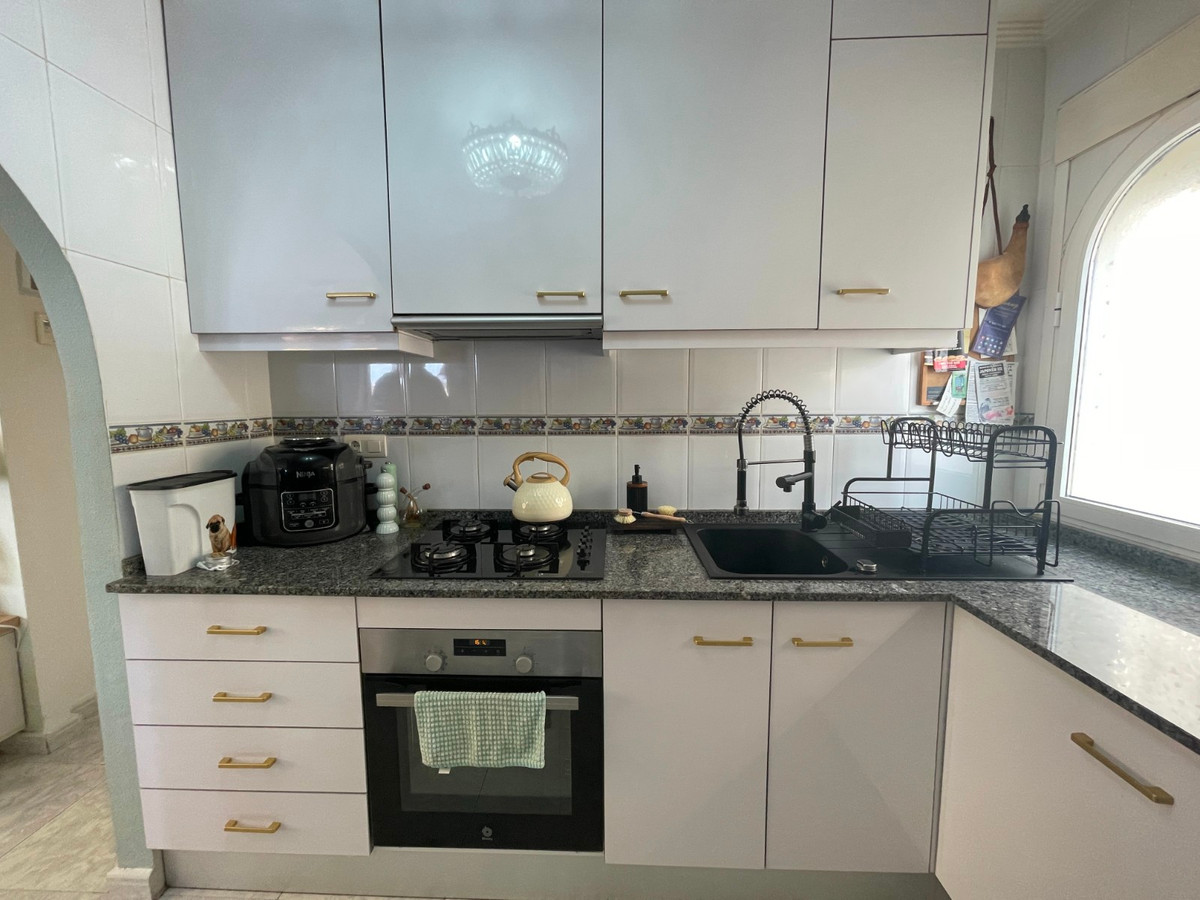 Se vende Villa - Chalet de 3 dormitorios en Costa Blanca, Alicante, España