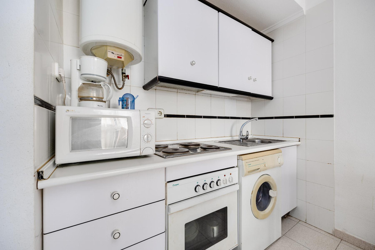 Se vende Apartamento Planta Media de 1 dormitorios en Costa Blanca, Alicante, España