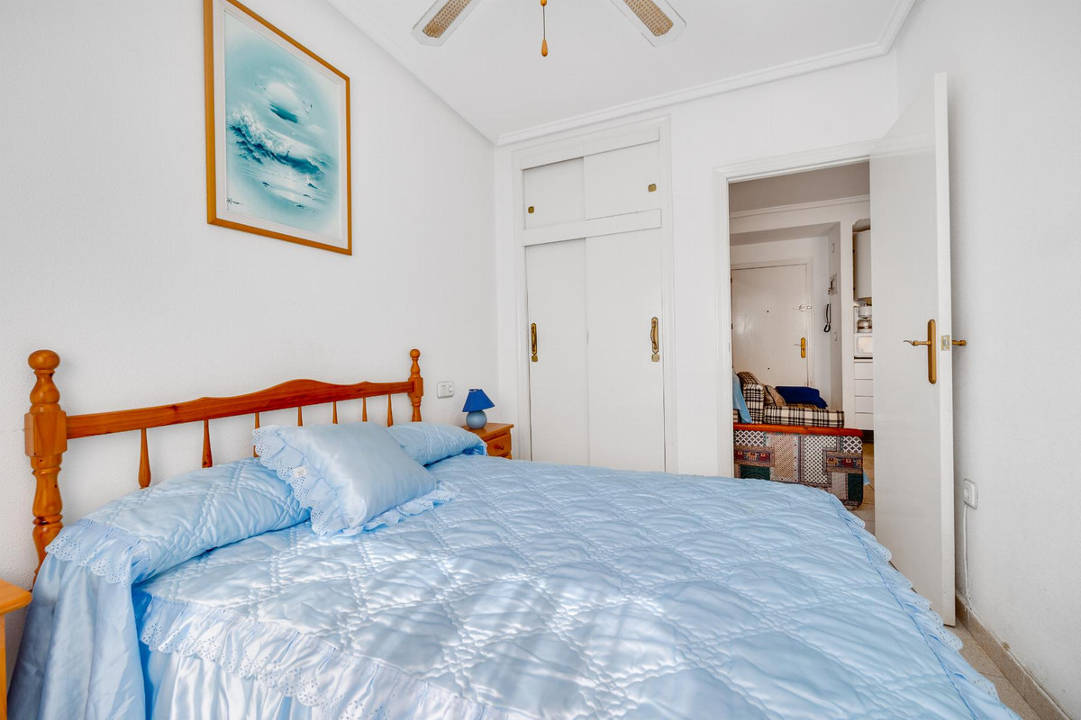 Se vende Apartamento Planta Media de 1 dormitorios en Costa Blanca, Alicante, España