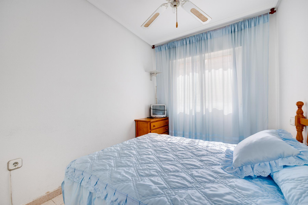 Se vende Apartamento Planta Media de 1 dormitorios en Costa Blanca, Alicante, España