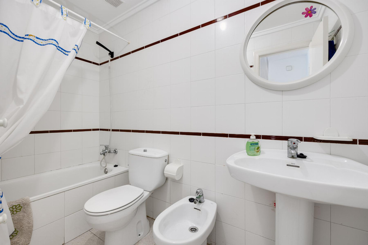 Se vende Apartamento Planta Media de 1 dormitorios en Costa Blanca, Alicante, España
