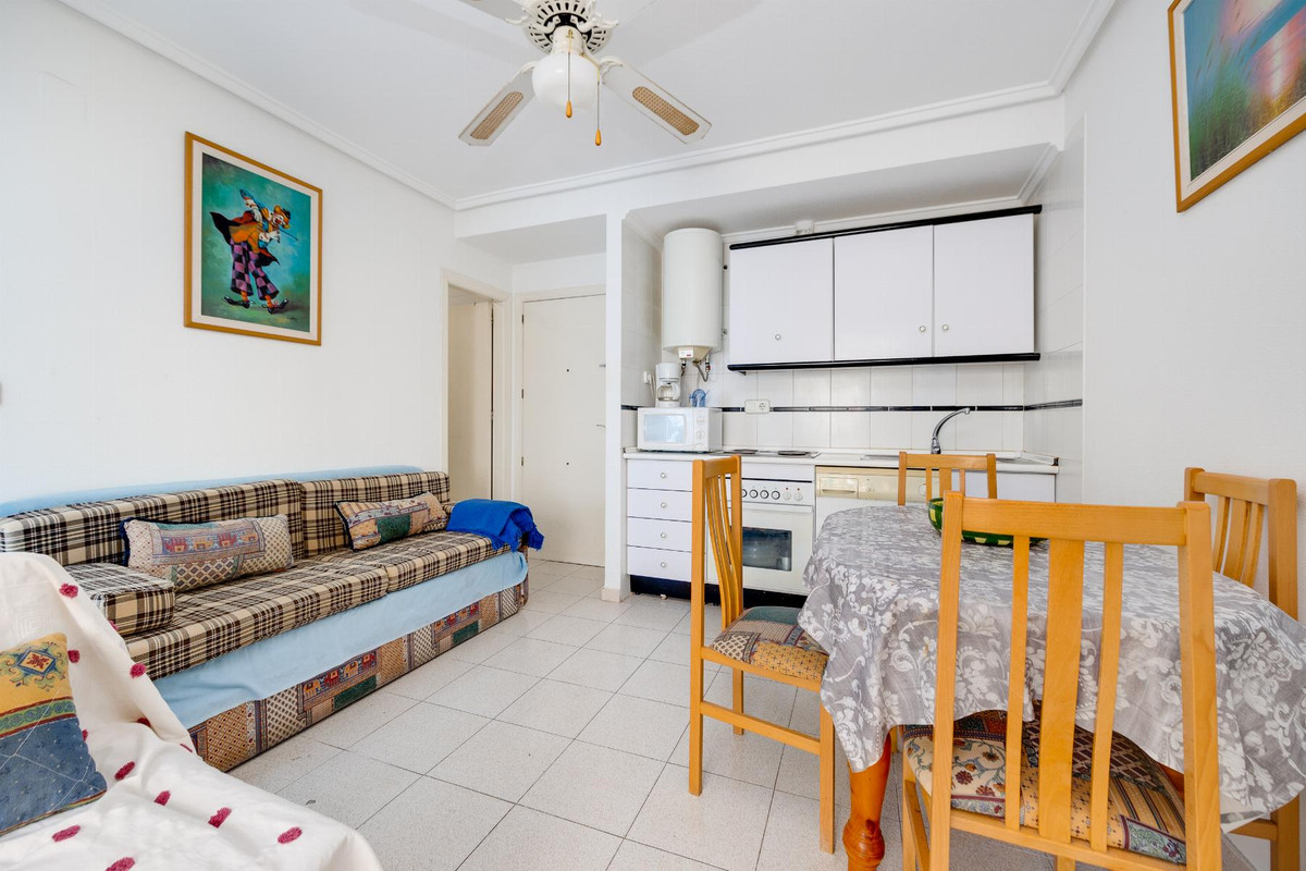 Se vende Apartamento Planta Media de 1 dormitorios en Costa Blanca, Alicante, España