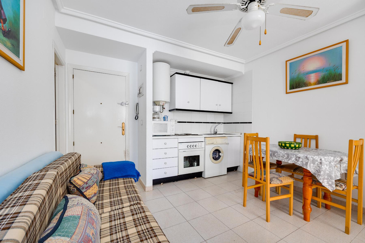 Se vende Apartamento Planta Media de 1 dormitorios en Costa Blanca, Alicante, España