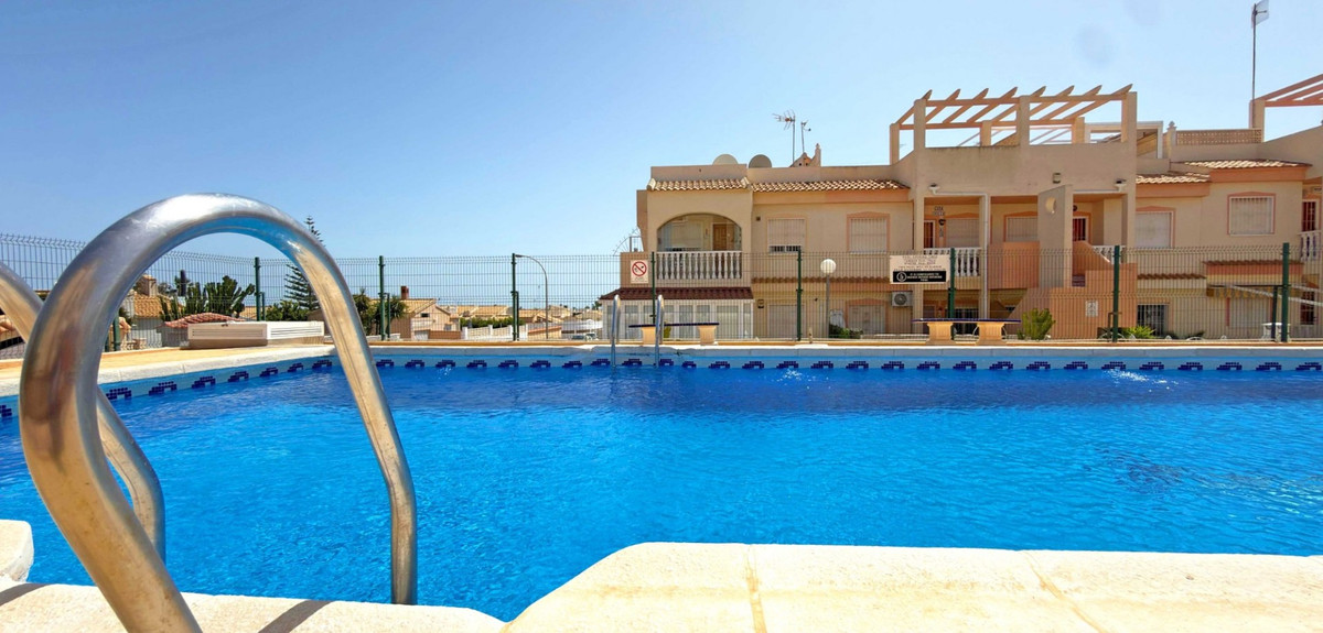 Se vende Adosada de 2 dormitorios en Costa Blanca, Alicante, España