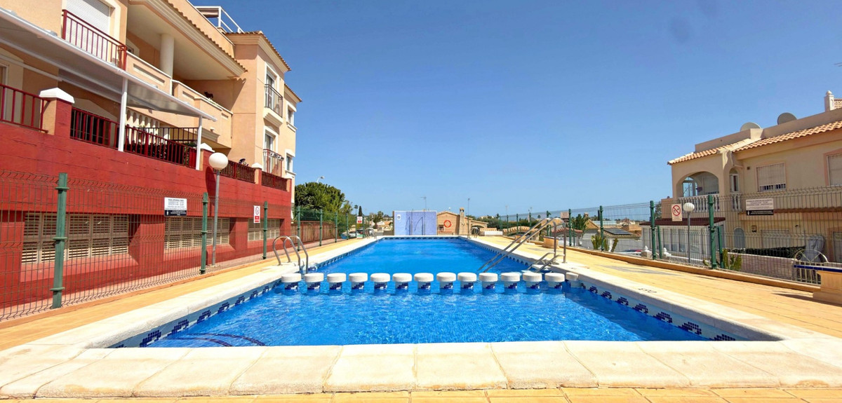 Se vende Adosada de 2 dormitorios en Costa Blanca, Alicante, España